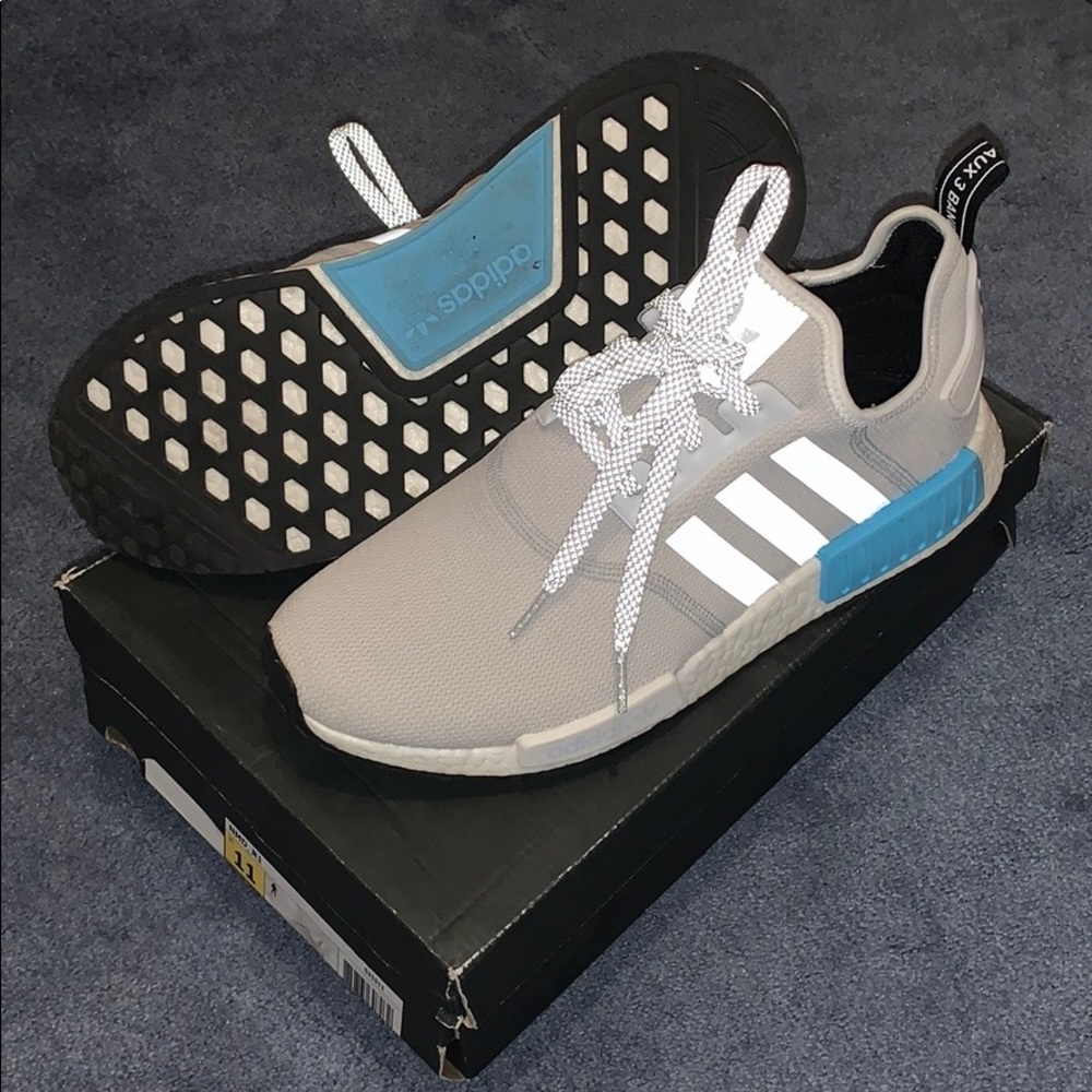 ADIDAS NMD R1 - Bright Cyan/White